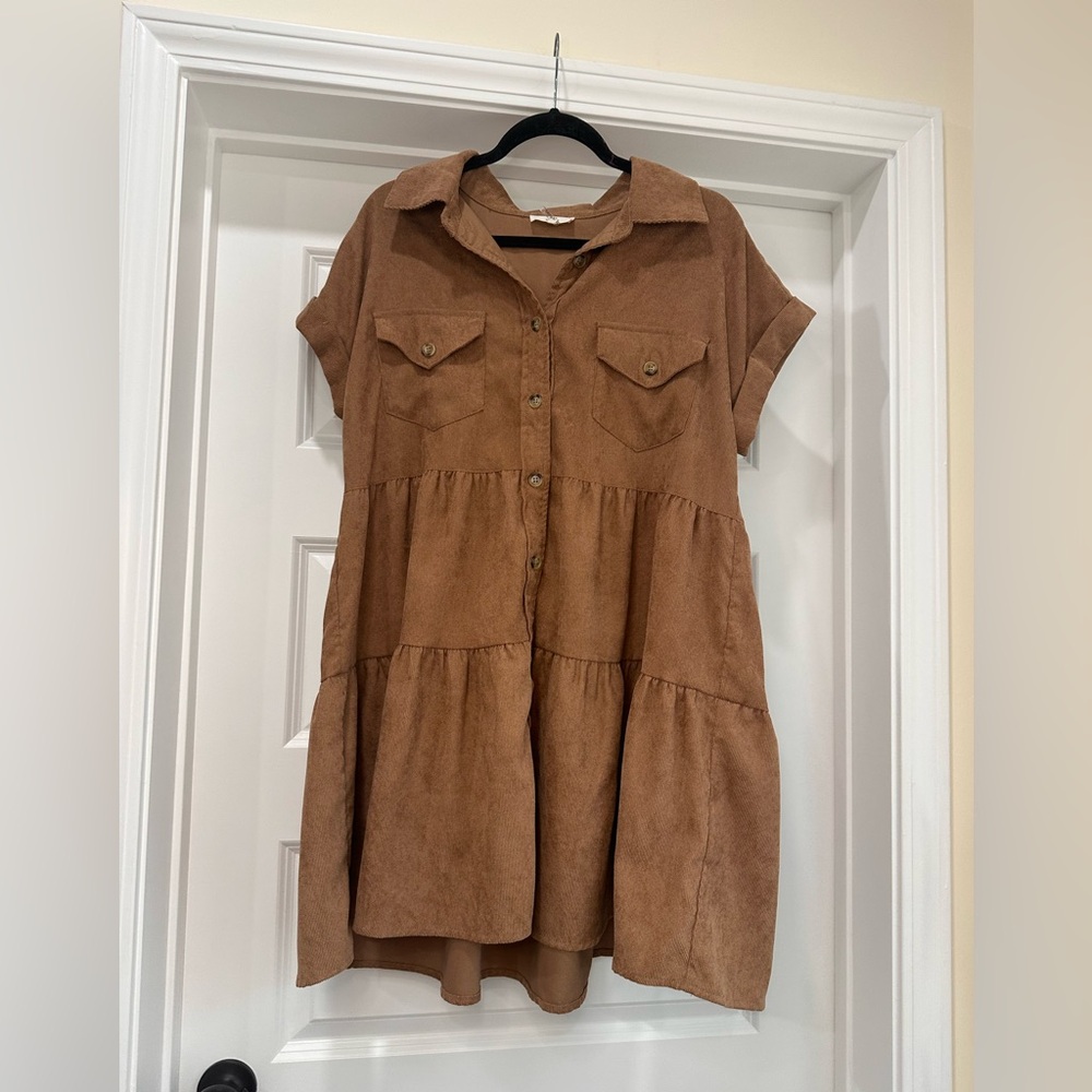 Brown Button Down Tiered Mini Dress with Collar Size M by Entro